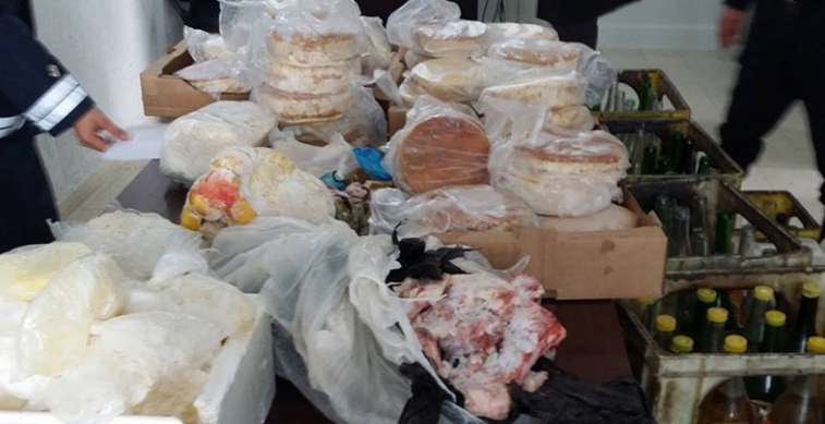 حجز 11 طنا من المواد الغذائيّة والمرطّبات الفاسدة !